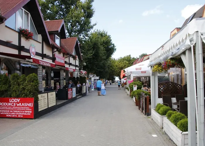 Laura - Nad Morzem Hotel apartamentowy